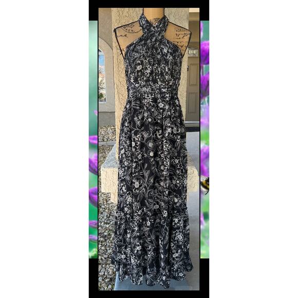 Petal & Pup Pleated Halter Black Floral Backless Lennon Maxi Dress Size M - Picture 3 of 12